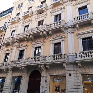 Umberto House Отель